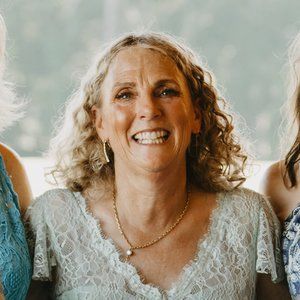 Meet your Posher, Alayne